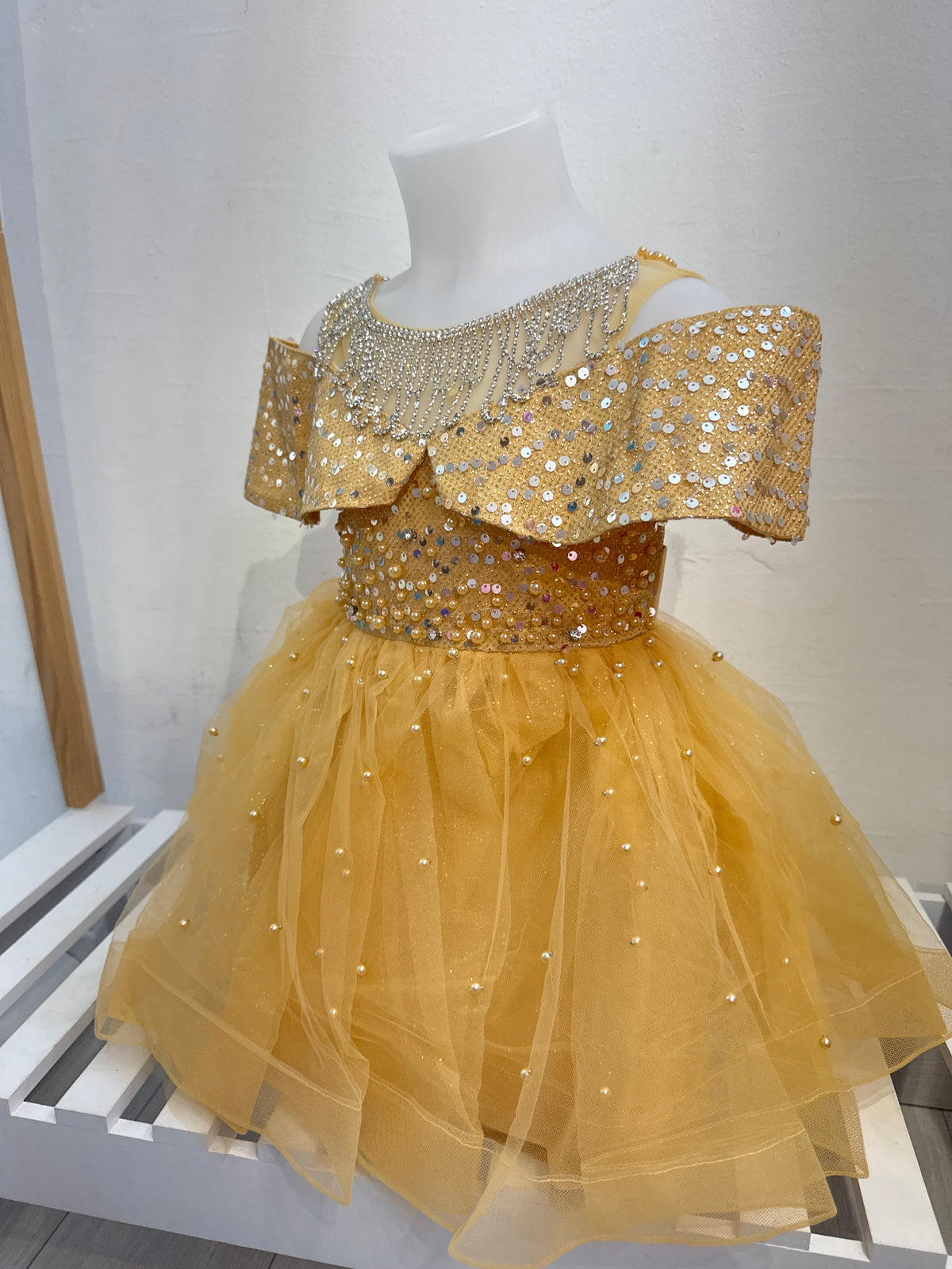 ROBE 10996 doré