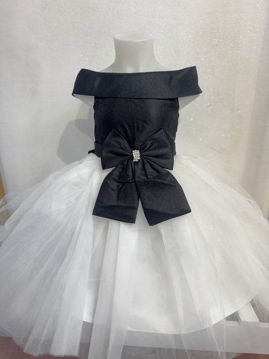 Robe 11051 black white